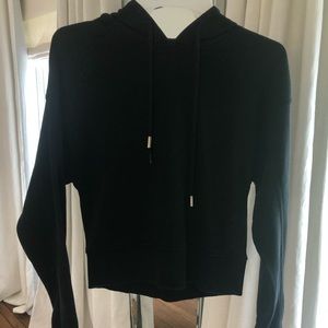 BERSHKA black cropped hoodie